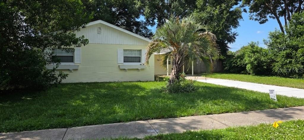Photo of 7670 Stratford Boulevard, Orlando, FL 32807 (MLS # O6433665)
