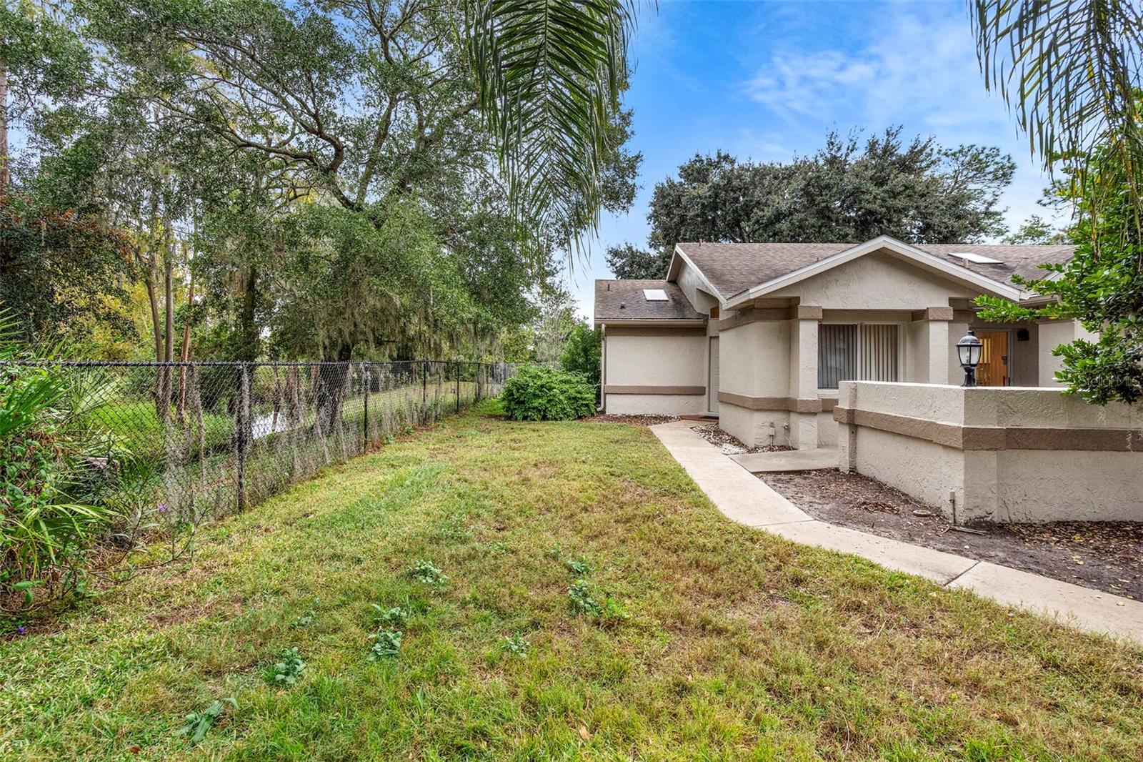 CLUB COURTS AT MEADOW WOOD PHASE 1 27/29 LOT 15 - Residential