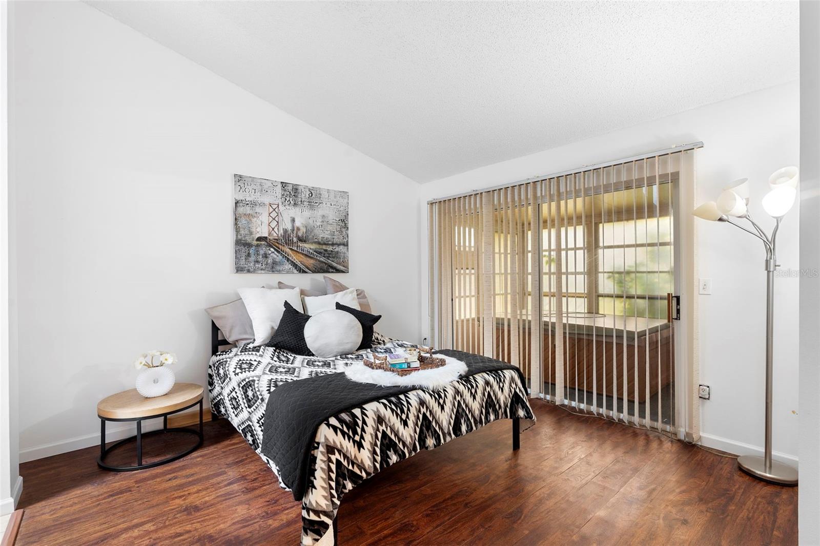 CLUB COURTS AT MEADOW WOOD PHASE 1 27/29 LOT 15 - Residential