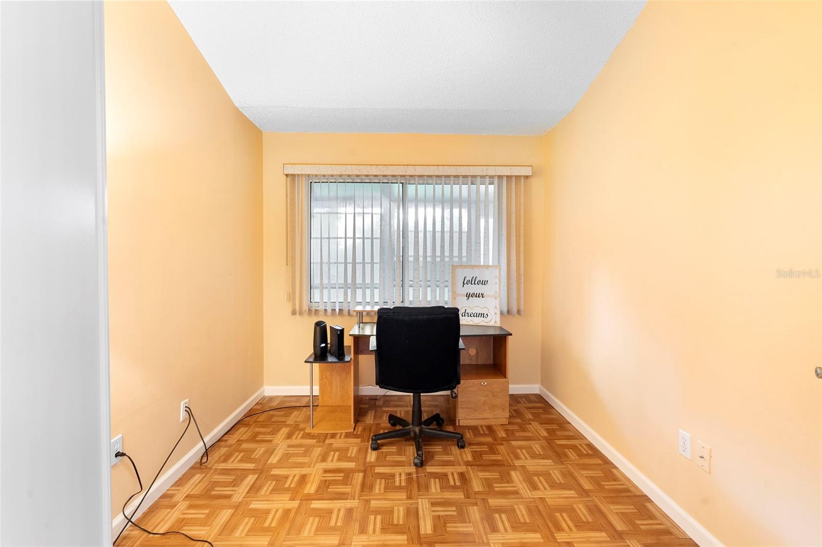 CLUB COURTS AT MEADOW WOOD PHASE 1 27/29 LOT 15 - Residential