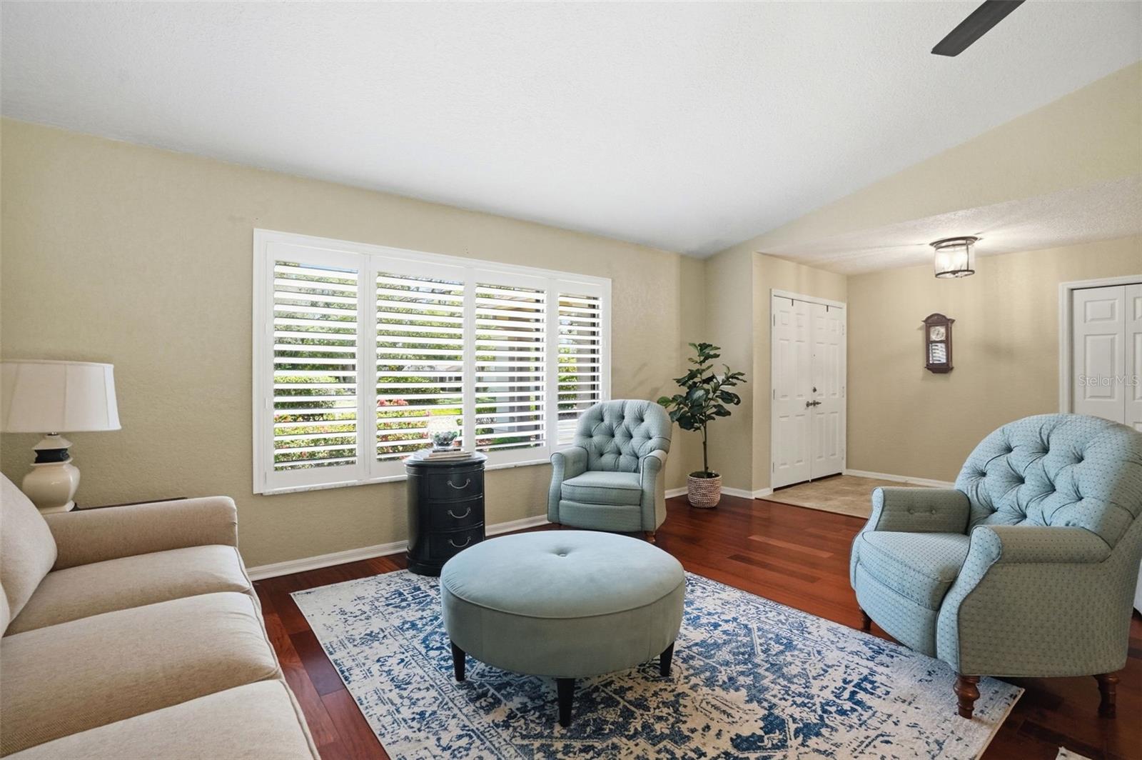 EAST LINDEN ESTATE - Residential