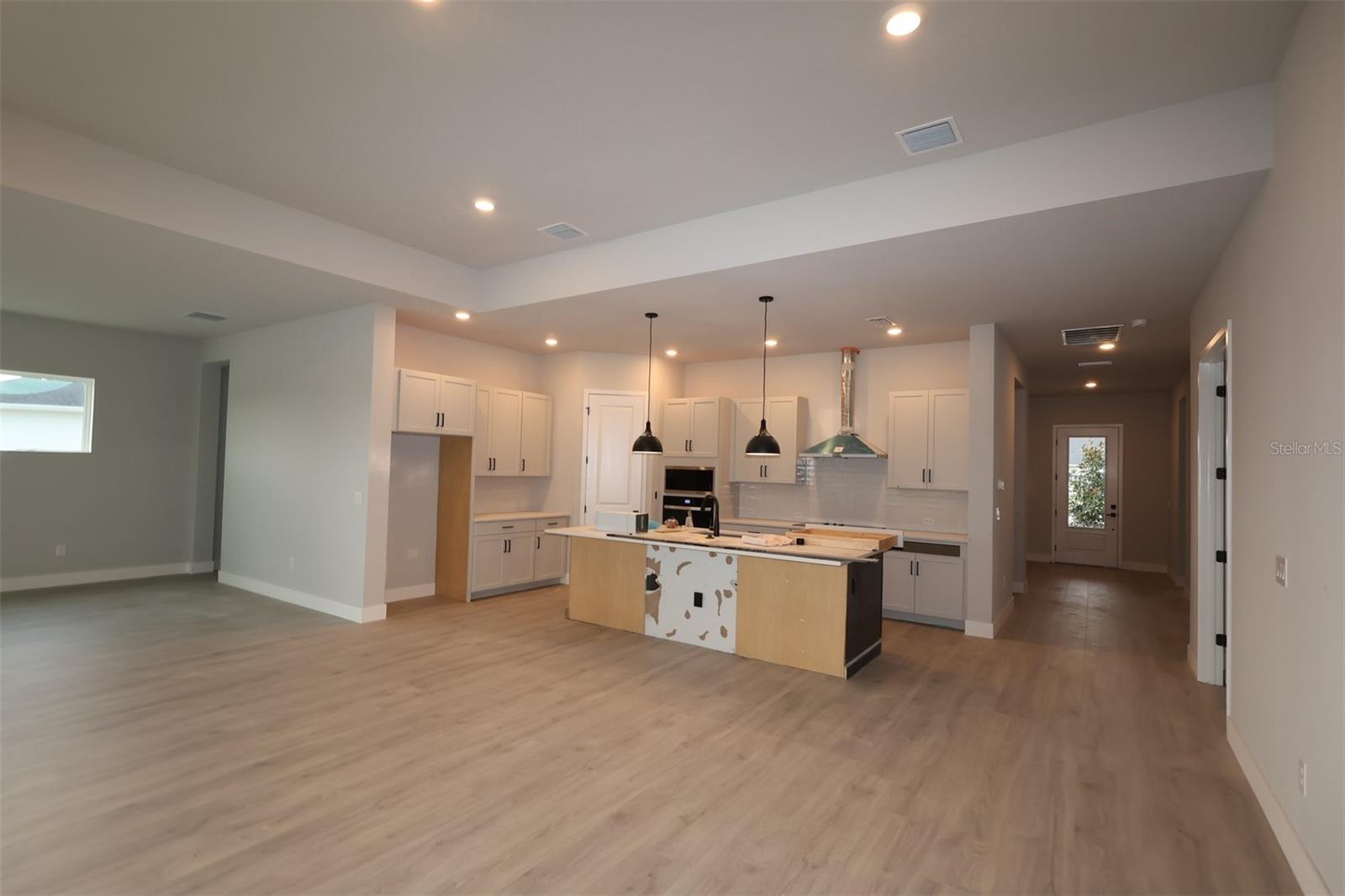 CHAPEL CROSSINGS - Residential