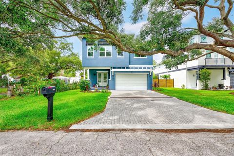 Photo of 3311 W Wisconsin Avenue, Tampa, FL 33611 (MLS # TB8516049)