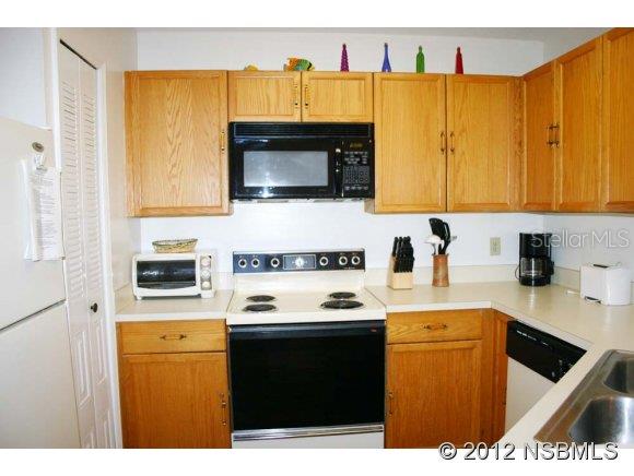 Sun Beach Club Condo Ph 01-03 - Residential