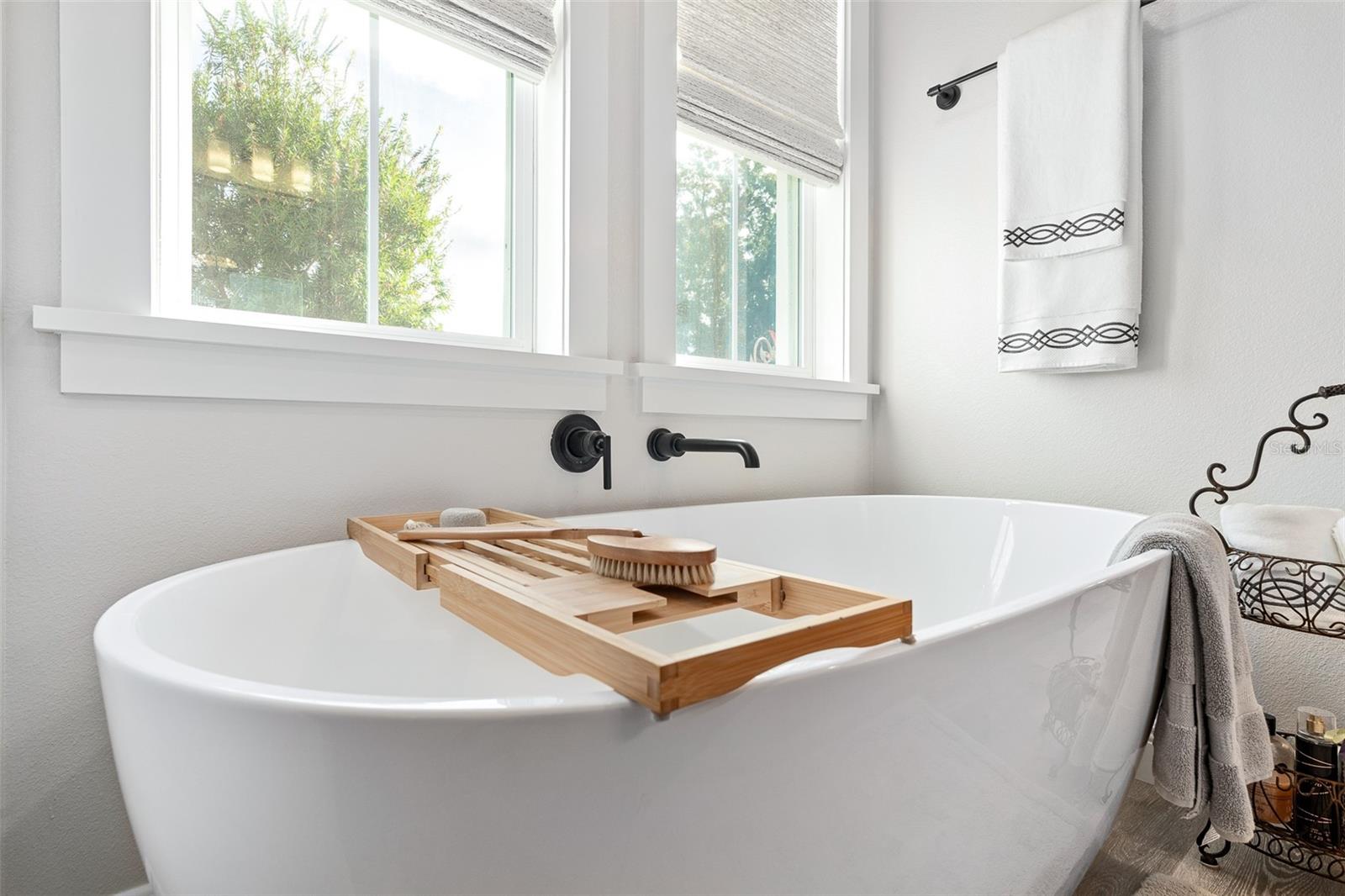 THE COTTAGES ON 11TH - Residential