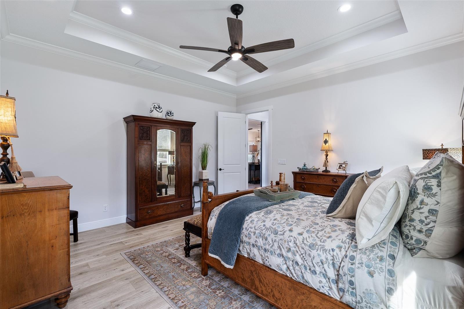 THE COTTAGES ON 11TH - Residential