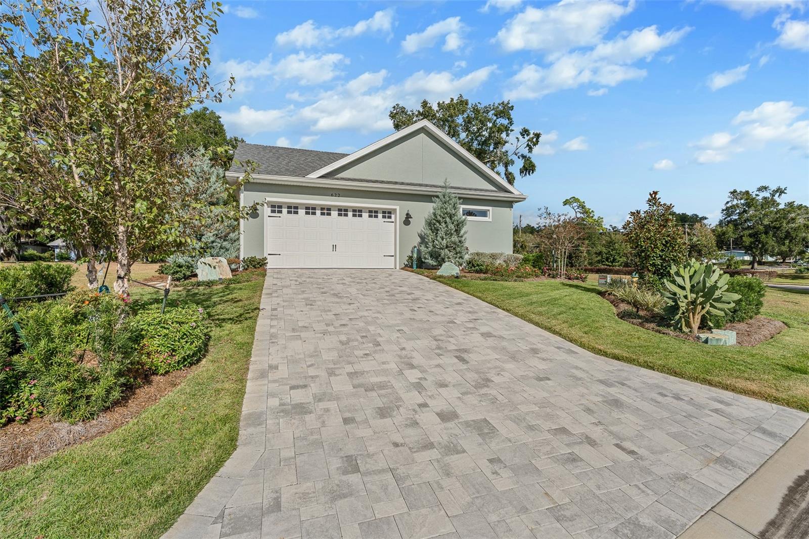 THE COTTAGES ON 11TH - Residential