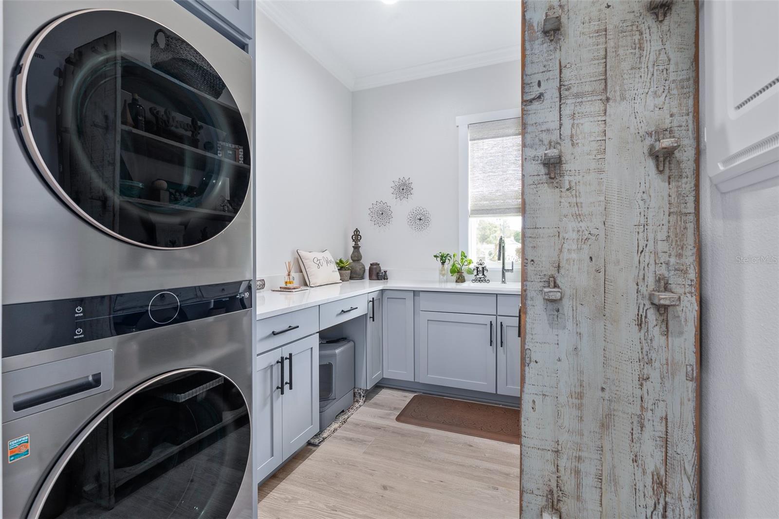 THE COTTAGES ON 11TH - Residential