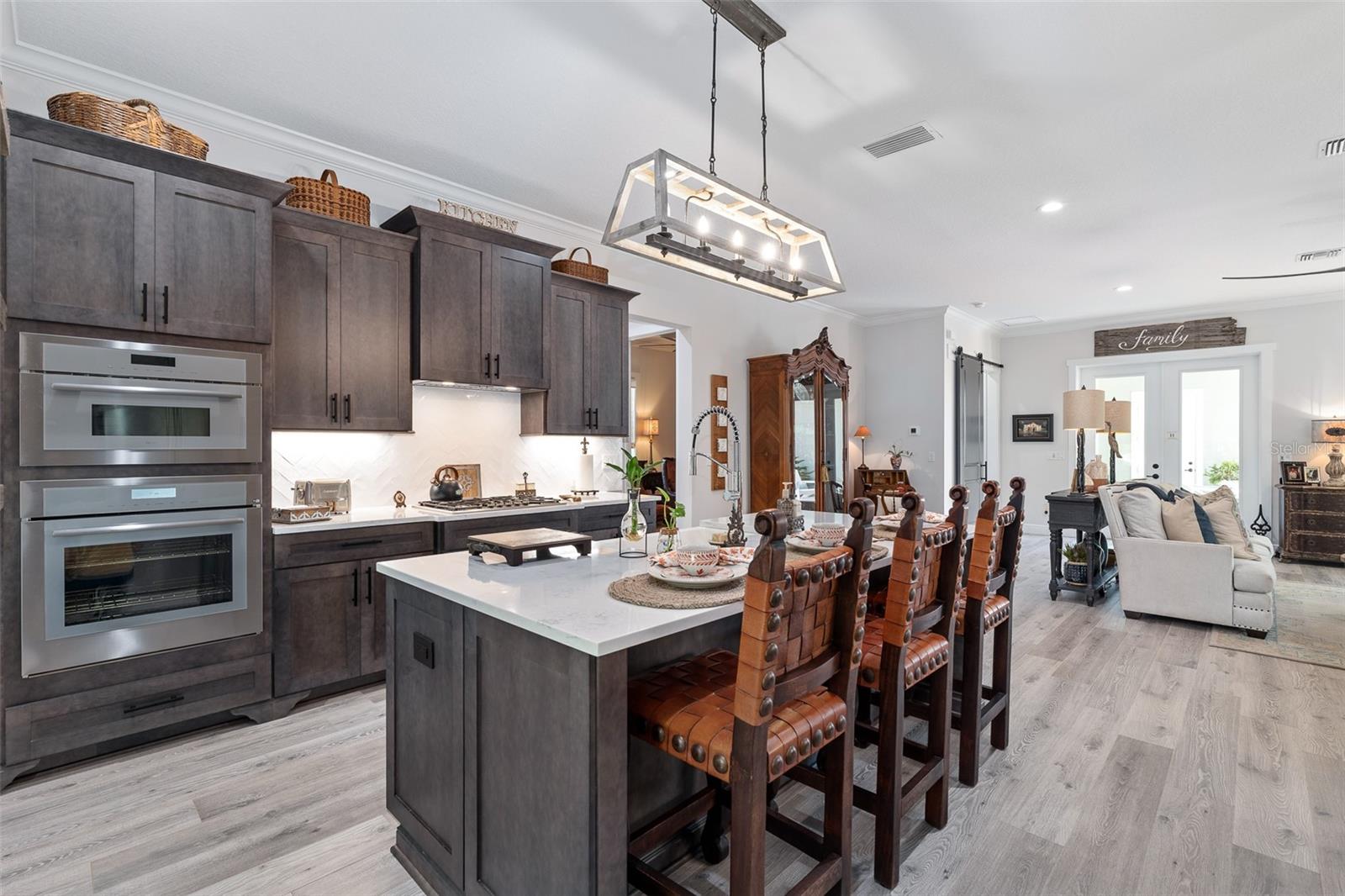 THE COTTAGES ON 11TH - Residential