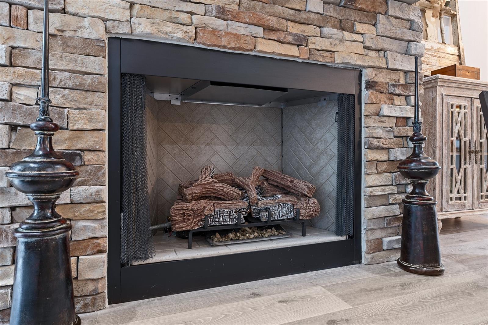 THE COTTAGES ON 11TH - Residential