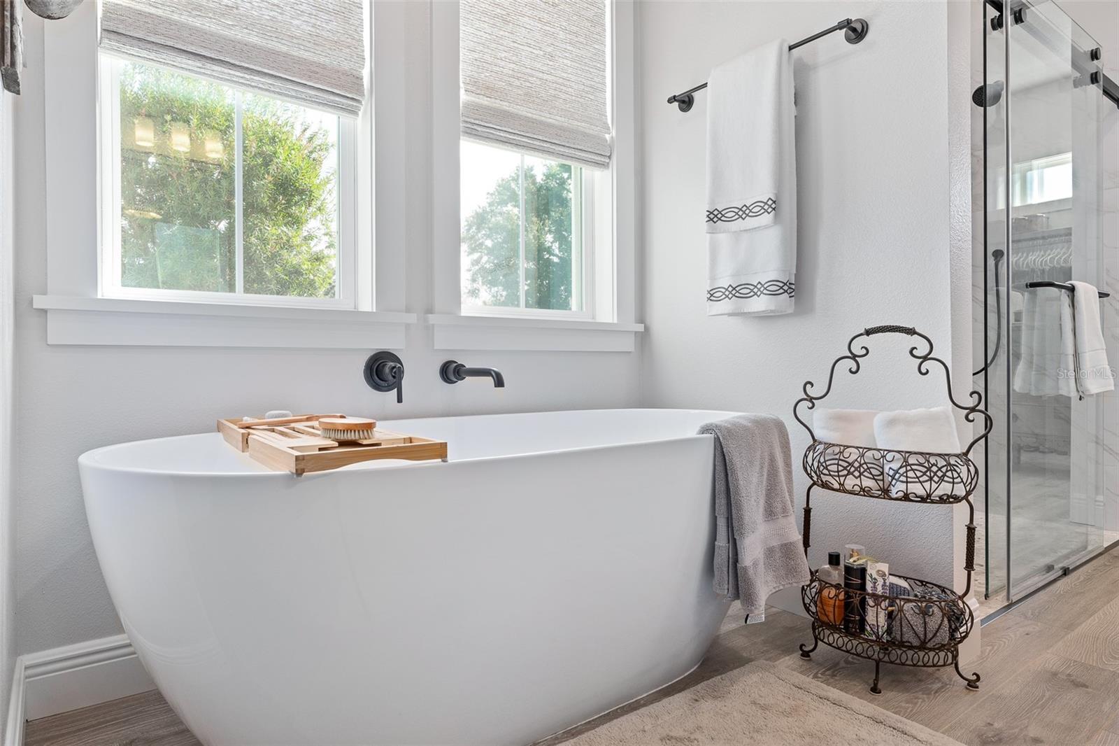 THE COTTAGES ON 11TH - Residential