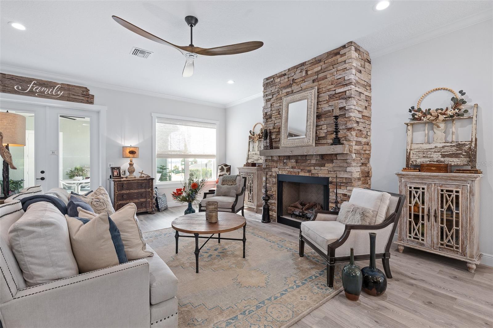 THE COTTAGES ON 11TH - Residential