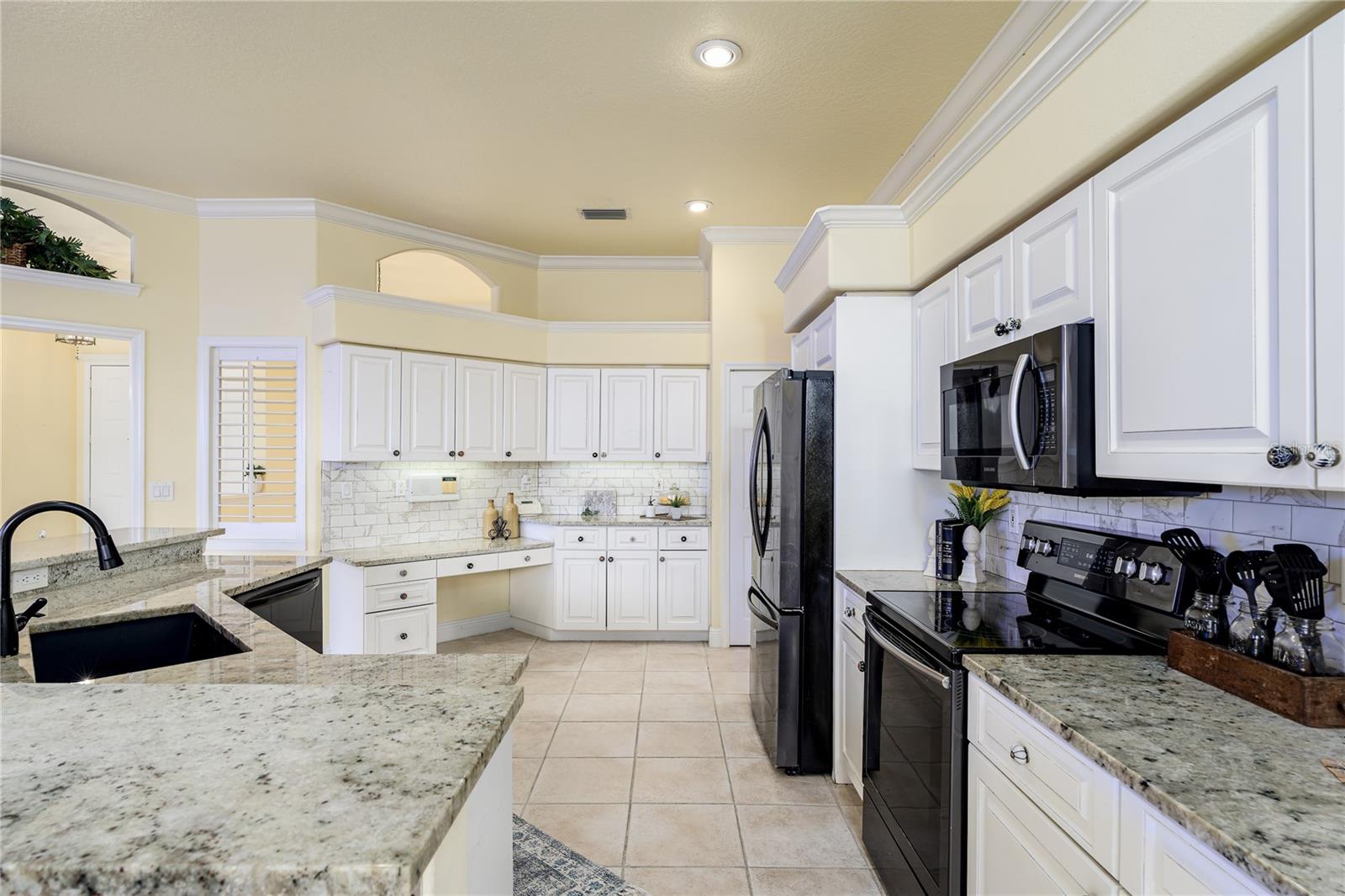 OAK CREEK - Residential