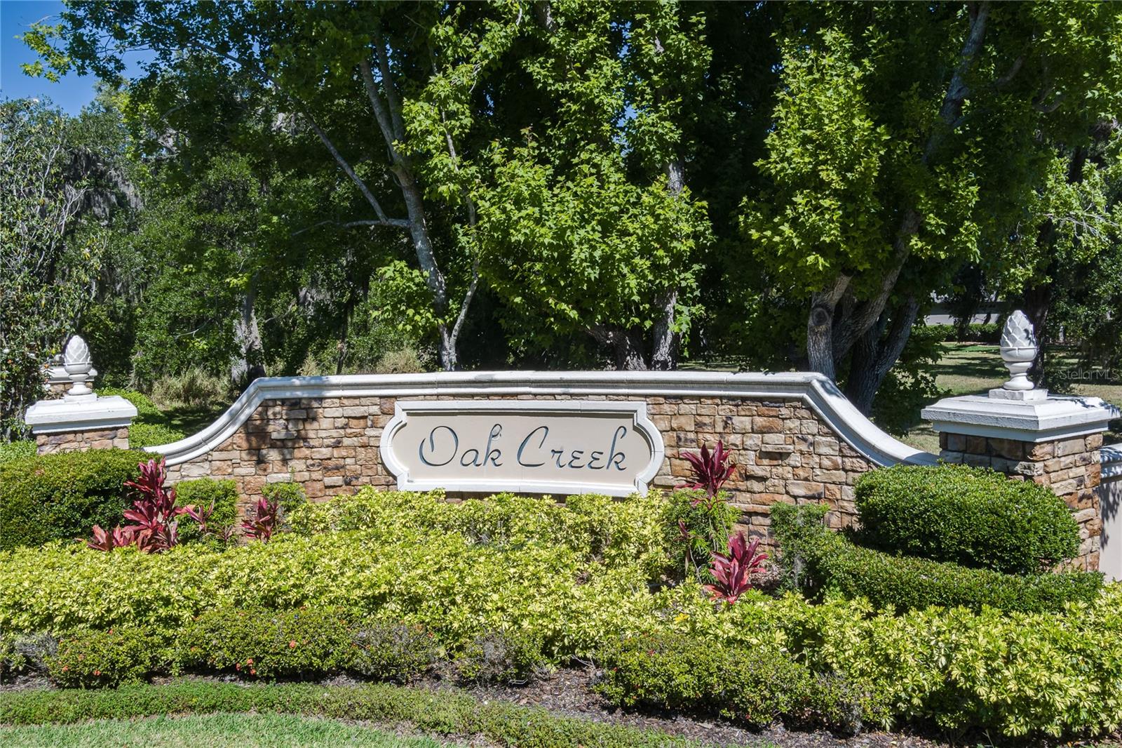 OAK CREEK - Residential