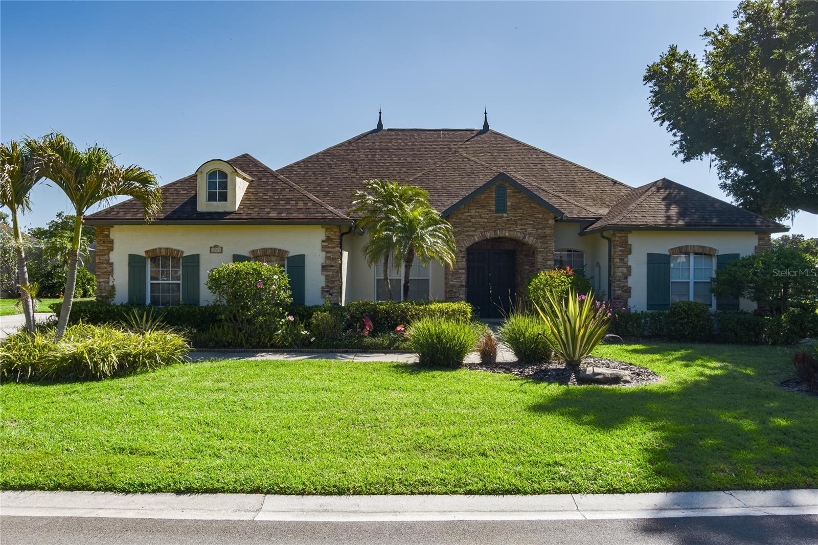 OAK CREEK - Residential