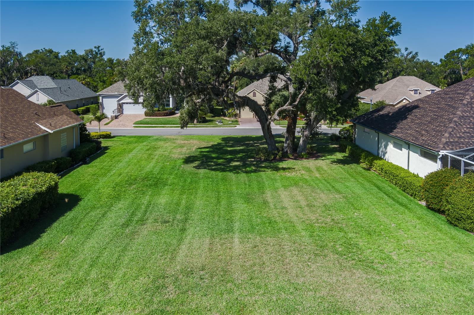 OAK CREEK - Residential