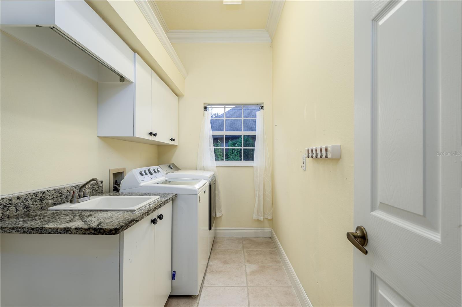 OAK CREEK - Residential