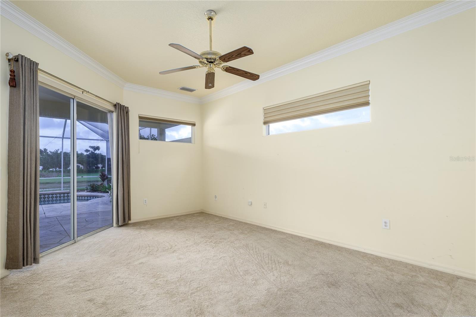 OAK CREEK - Residential