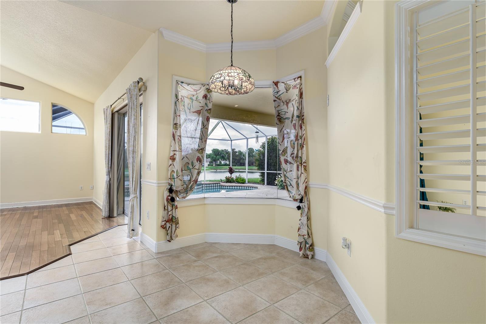 OAK CREEK - Residential