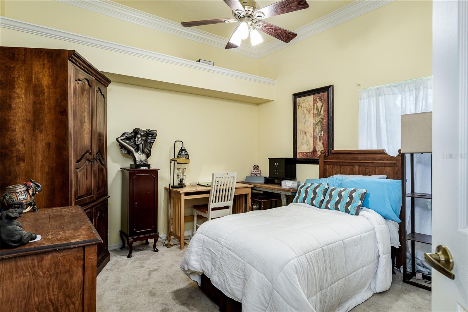 OAK CREEK - Residential