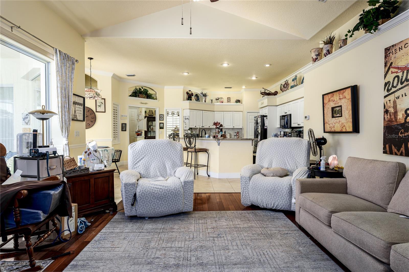 OAK CREEK - Residential