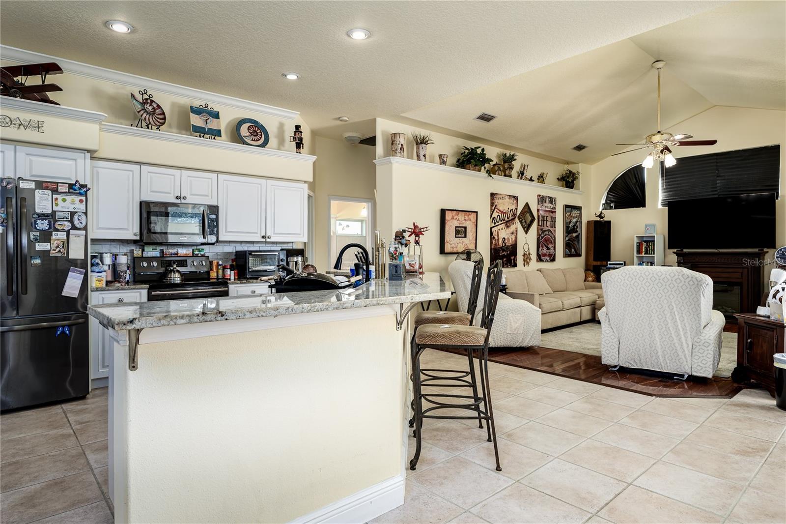 OAK CREEK - Residential