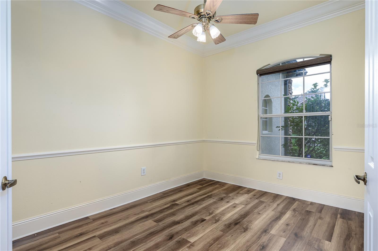 OAK CREEK - Residential