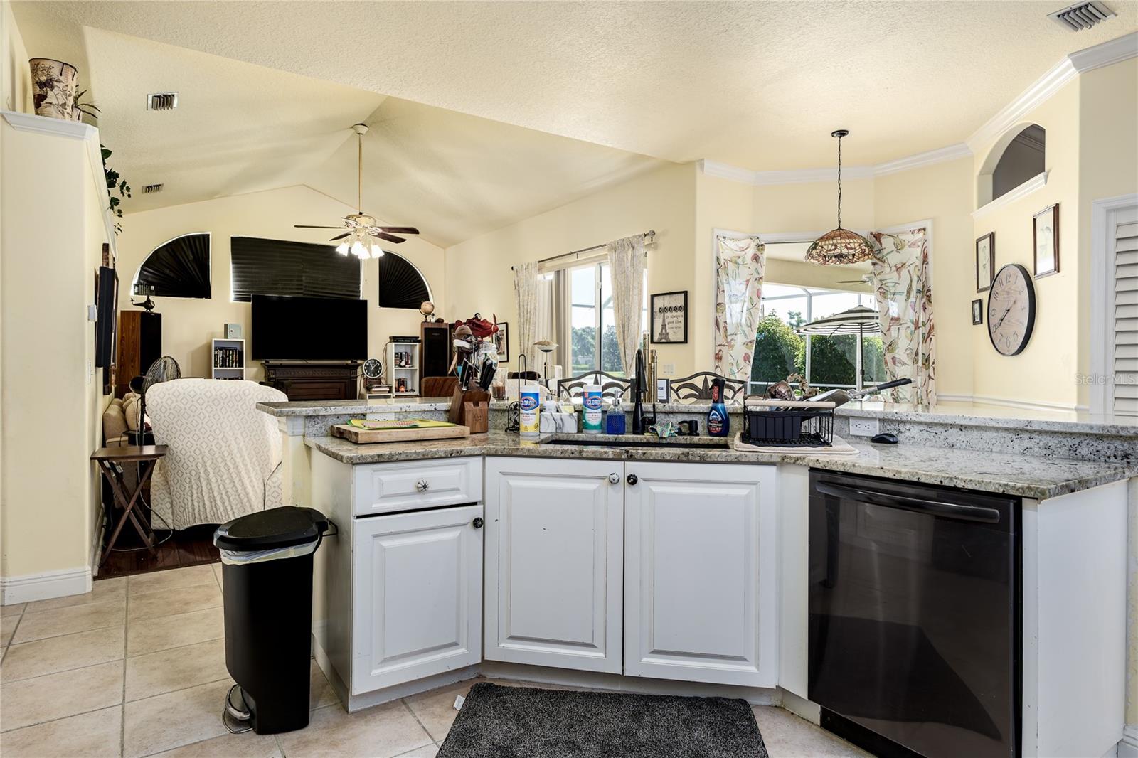 OAK CREEK - Residential