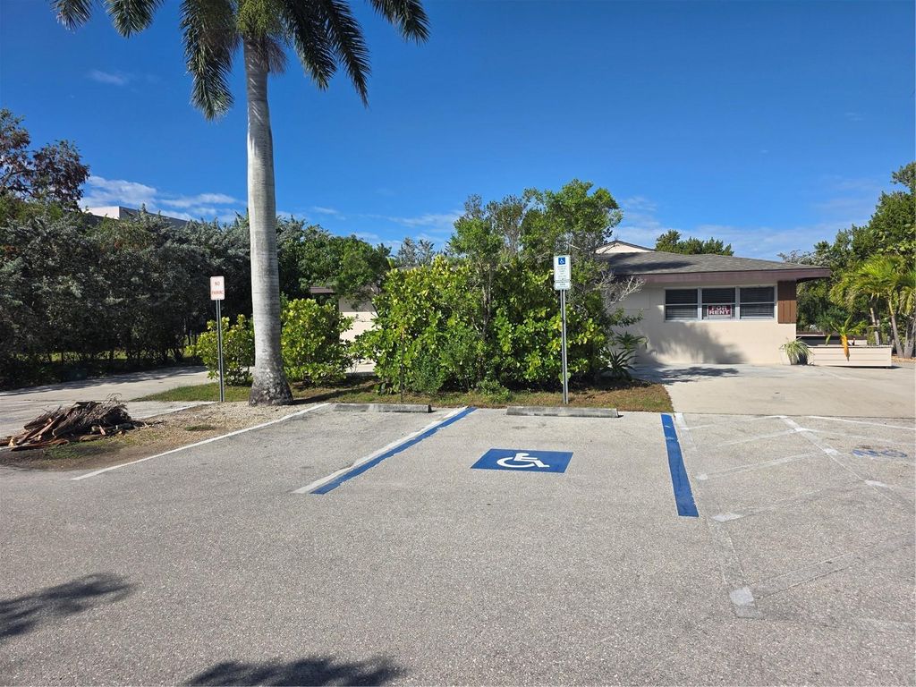 Photo of 725 Patty Avenue, Punta Gorda, FL 33950 (MLS # C7525782)