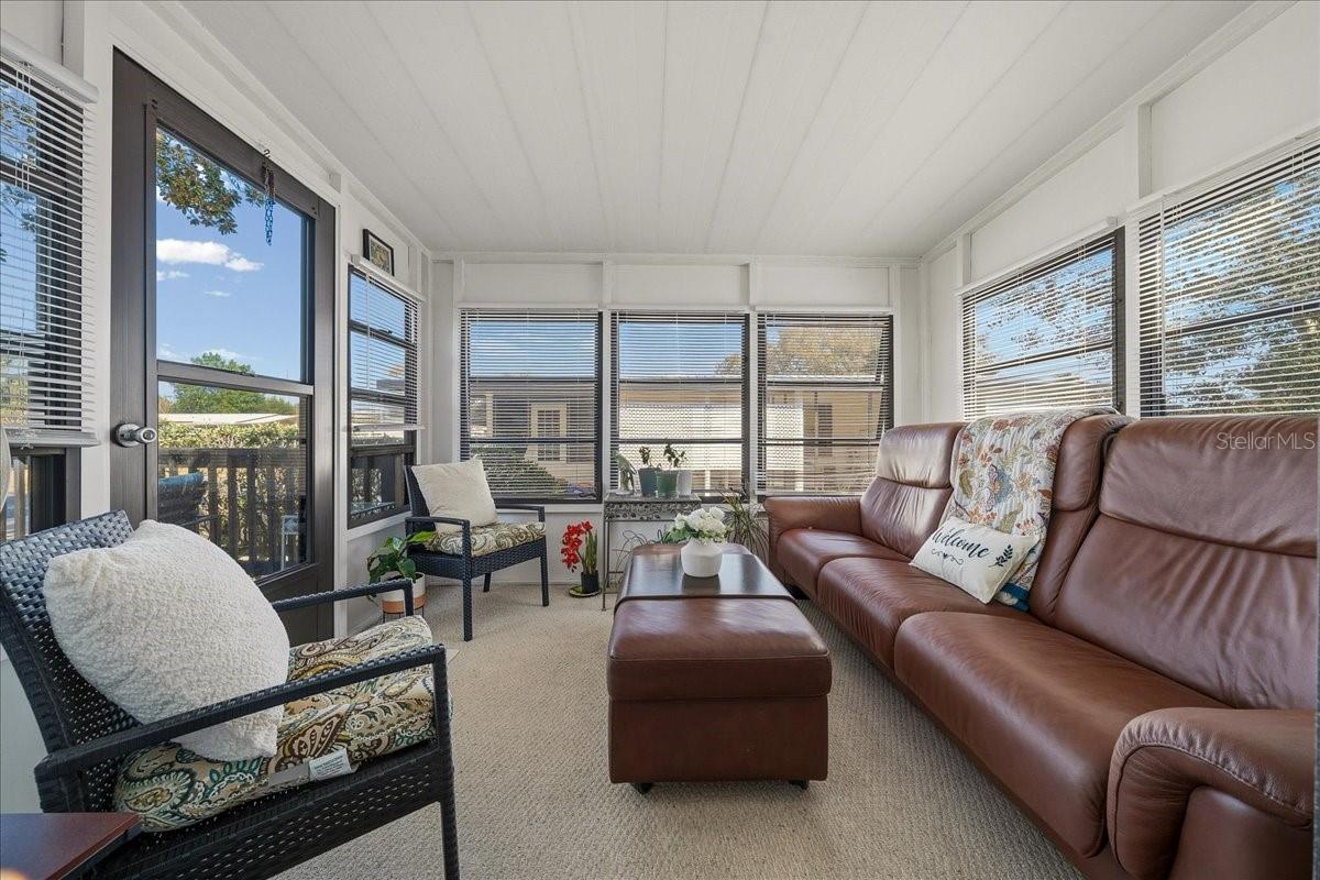 LADY LAKE ORANGE BLOSSOM GARDENS UNIT 06 - Residential