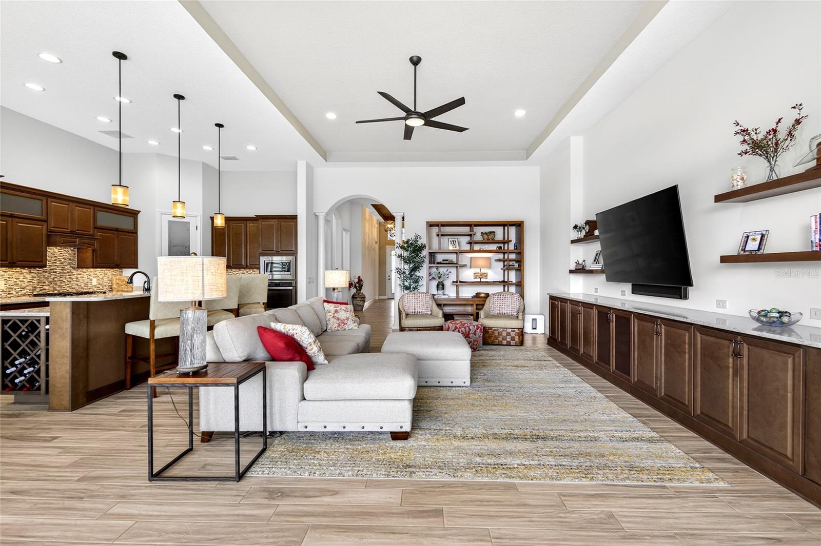 WESTFORD VILLAS I - Residential