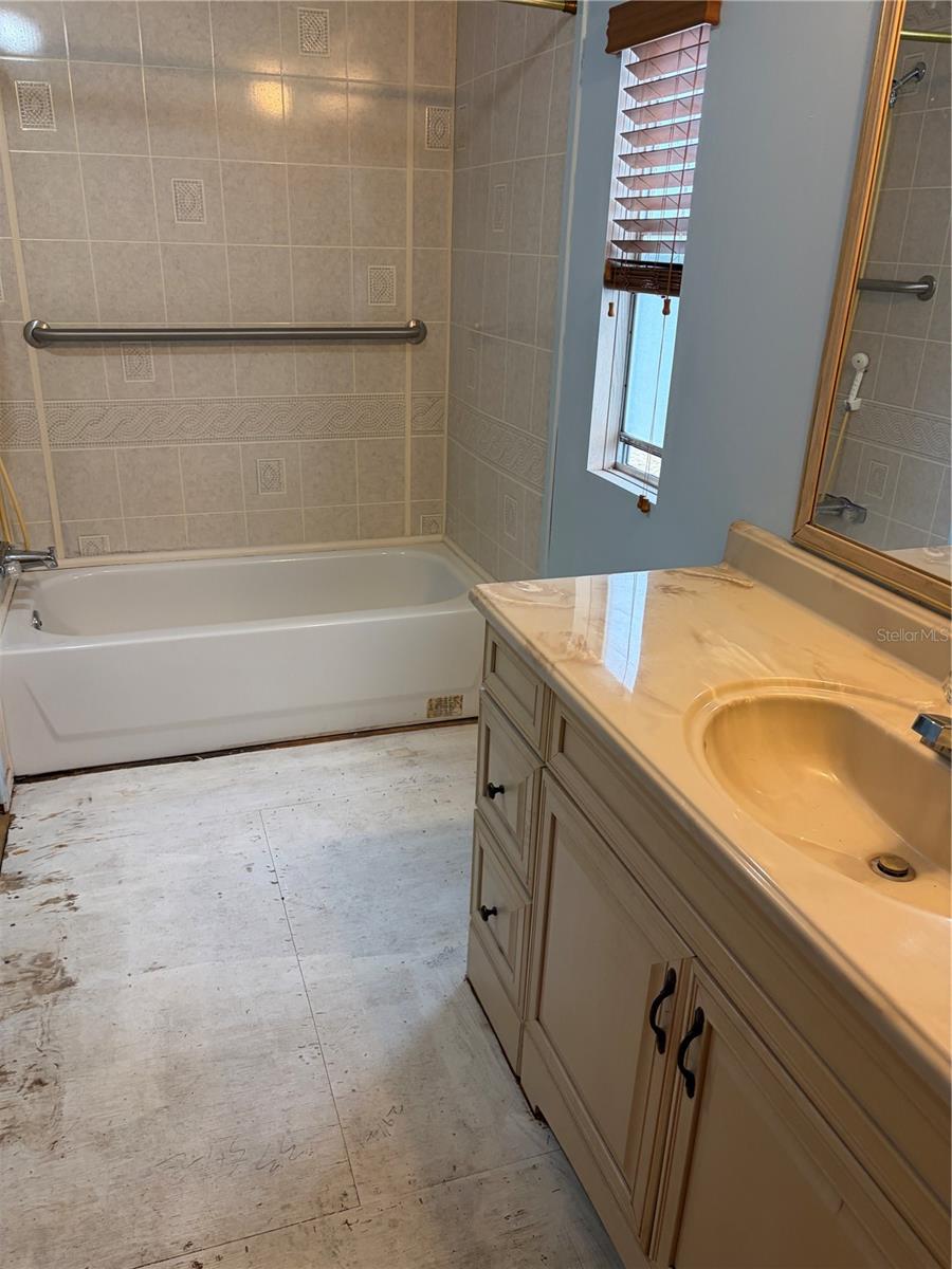 WINDING WATERS - Residential