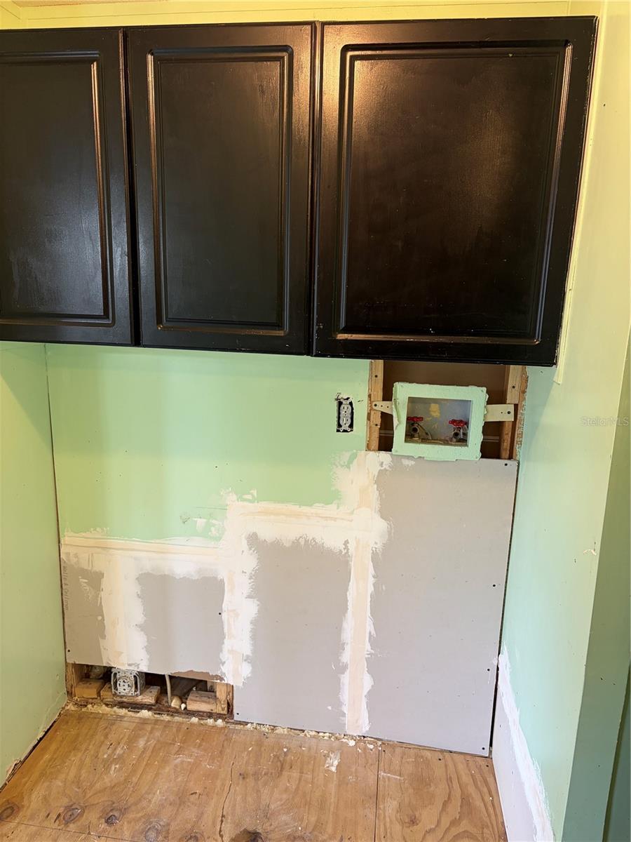 WINDING WATERS - Residential