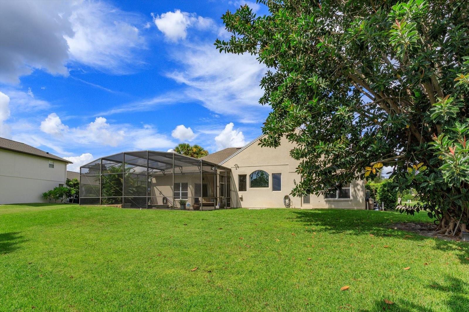 SUNSET LAKES - Residential