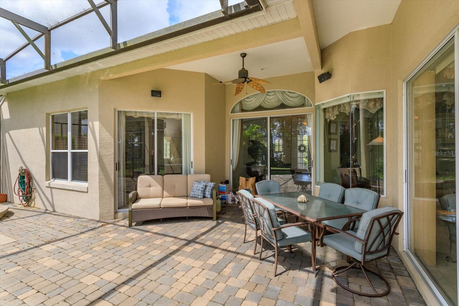 SUNSET LAKES - Residential