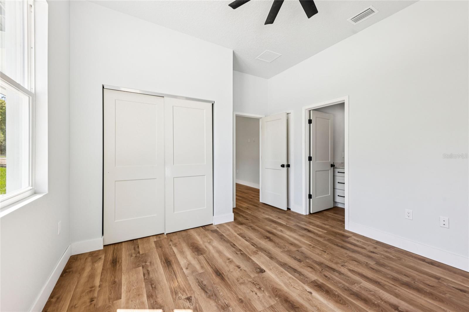 LAND/LK UN 2 - Residential