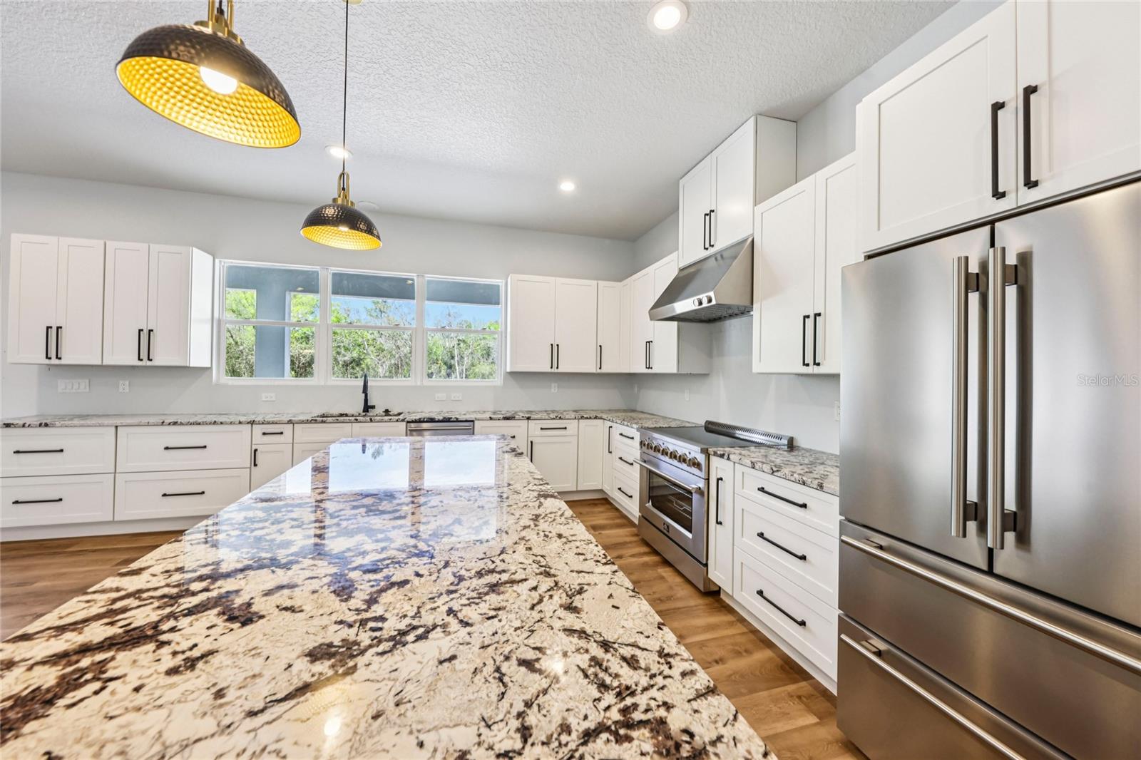 LAND/LK UN 2 - Residential