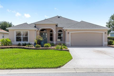 Photo of 7243 SE 172nd Legacy Lane, The Villages, FL 32162 (MLS # OM704230)