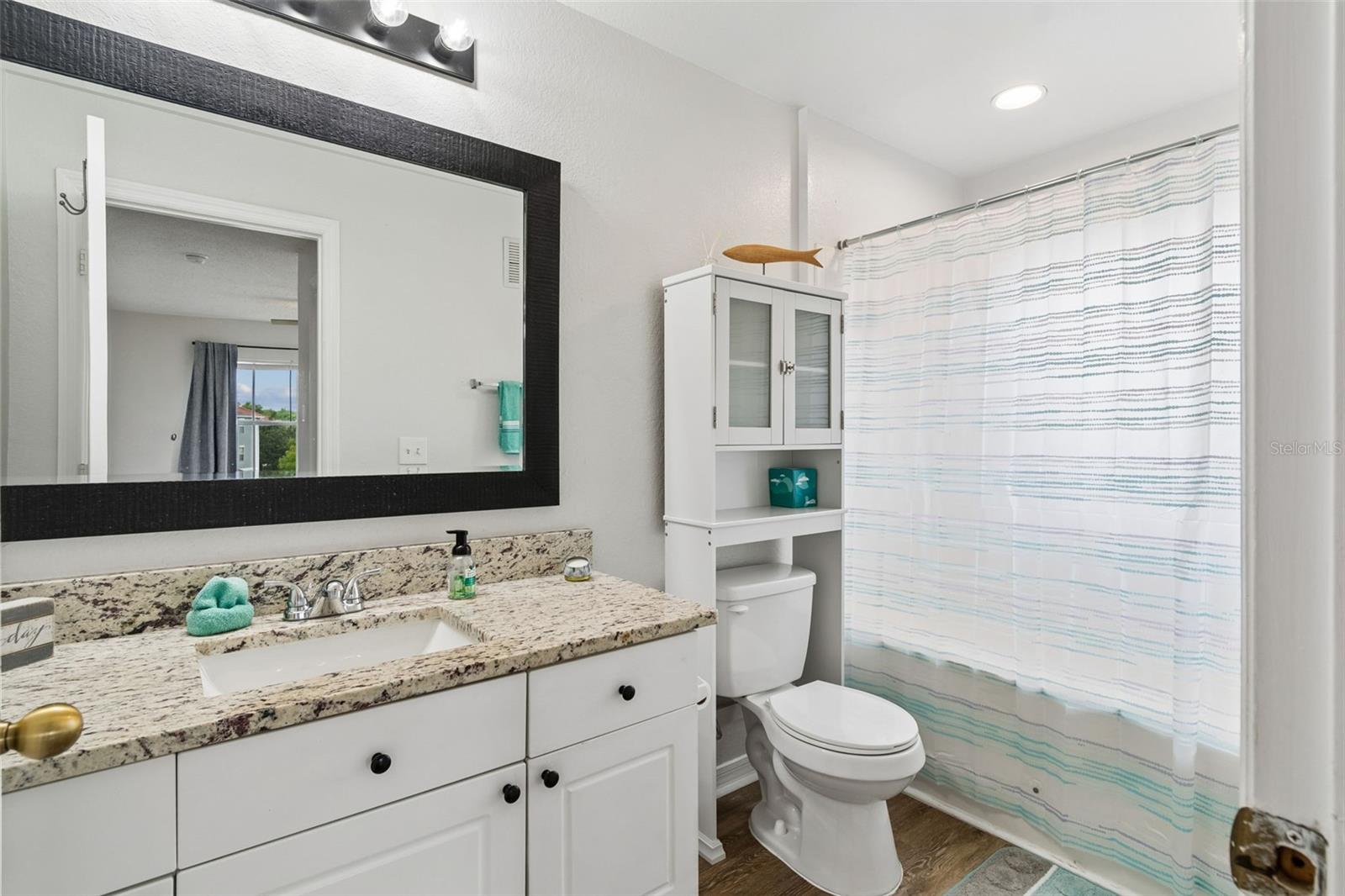 THE ENCLAVE AT RICHMOND PLACE - Residential