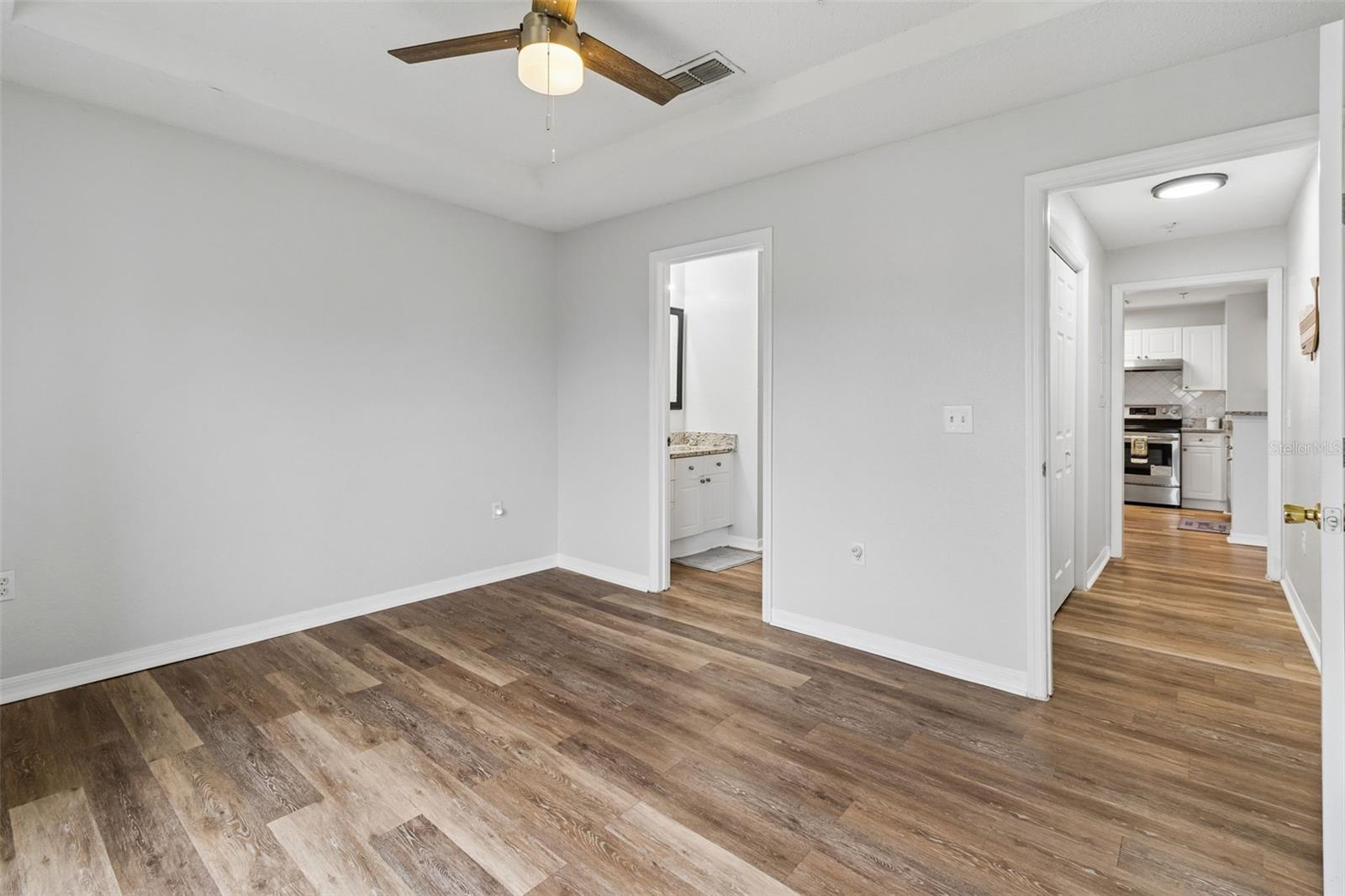 THE ENCLAVE AT RICHMOND PLACE - Residential