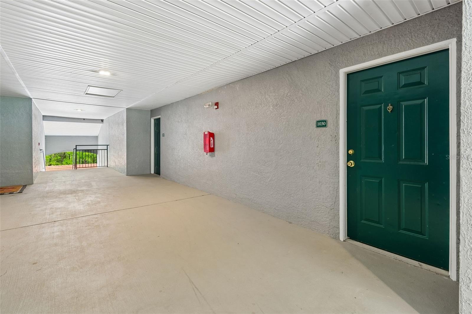 18001 RICHMOND PLACE DRIVE 1030