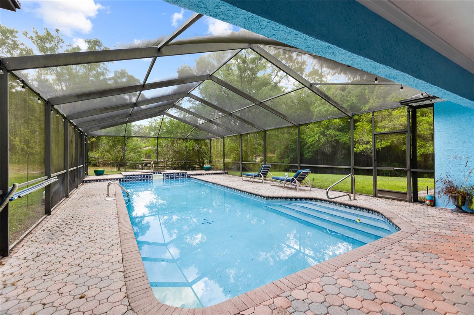 RAINBOW SPGS 04 REP - Residential