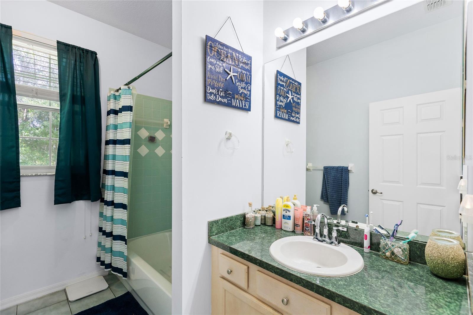 RAINBOW SPGS 04 REP - Residential