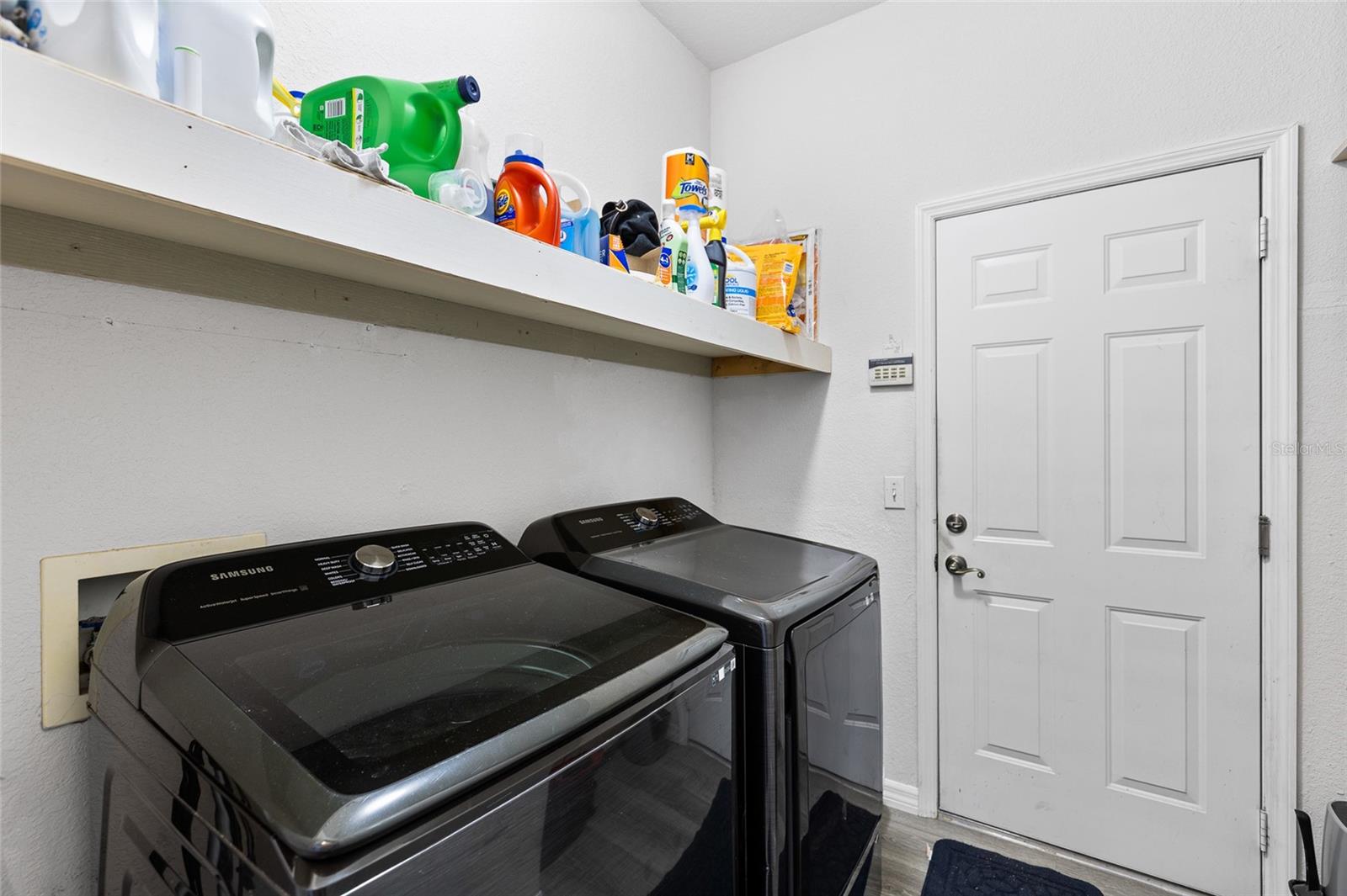 RAINBOW SPGS 04 REP - Residential