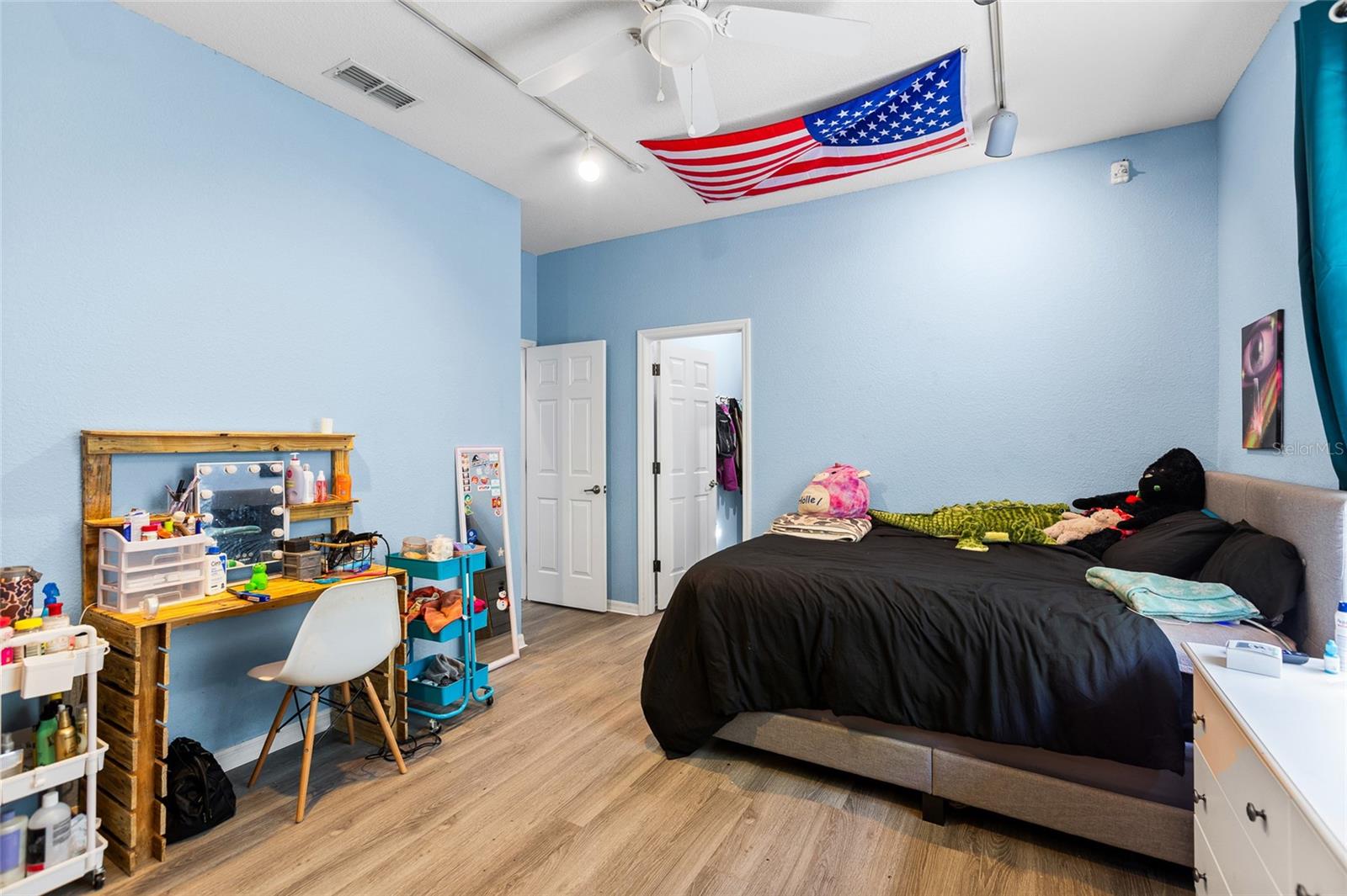 RAINBOW SPGS 04 REP - Residential