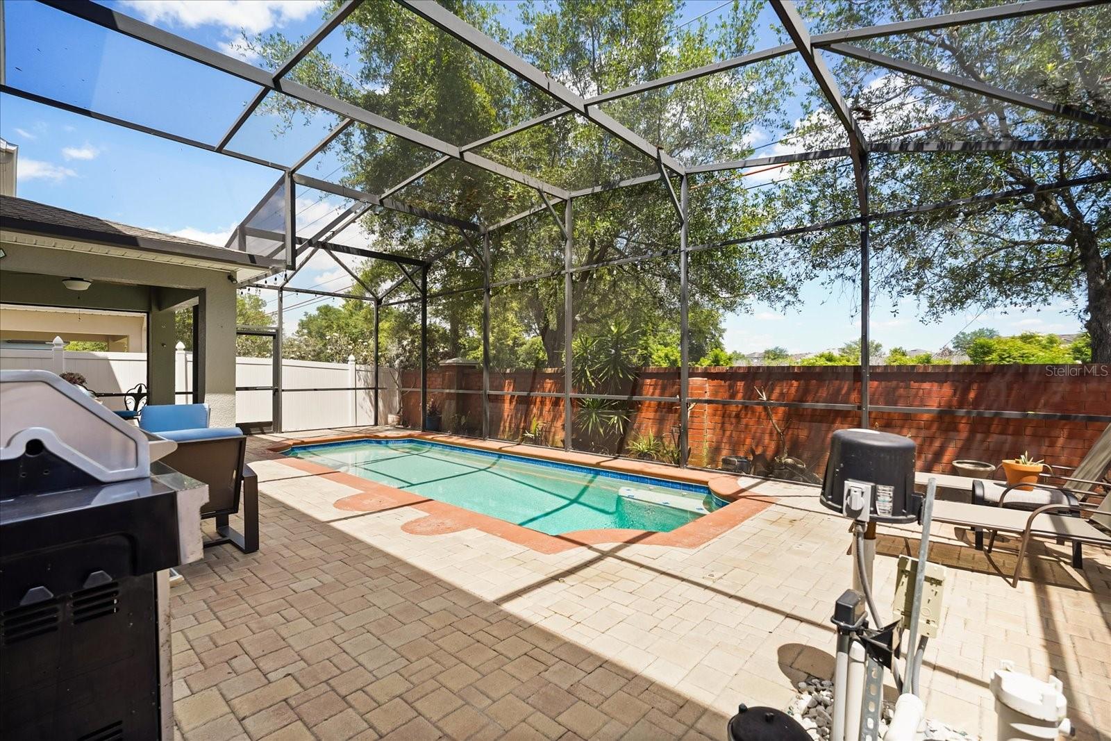 JOHNS LAKE POINTE - Residential