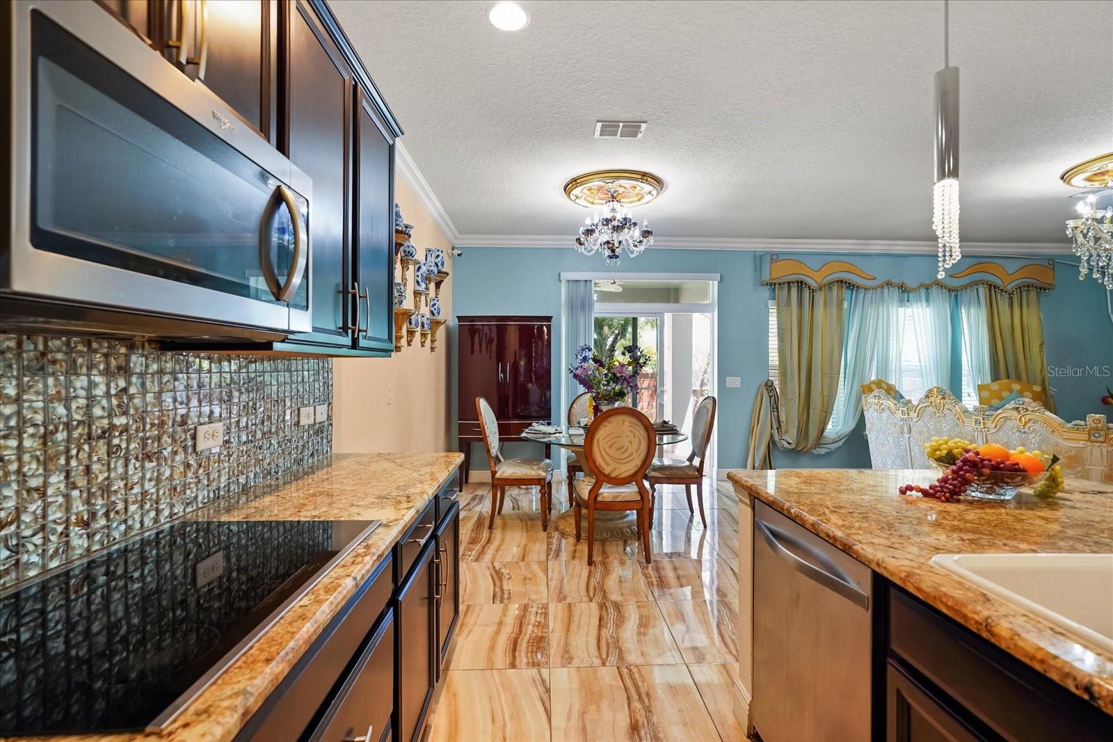 JOHNS LAKE POINTE - Residential