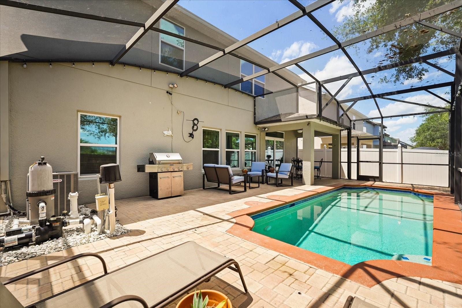 JOHNS LAKE POINTE - Residential