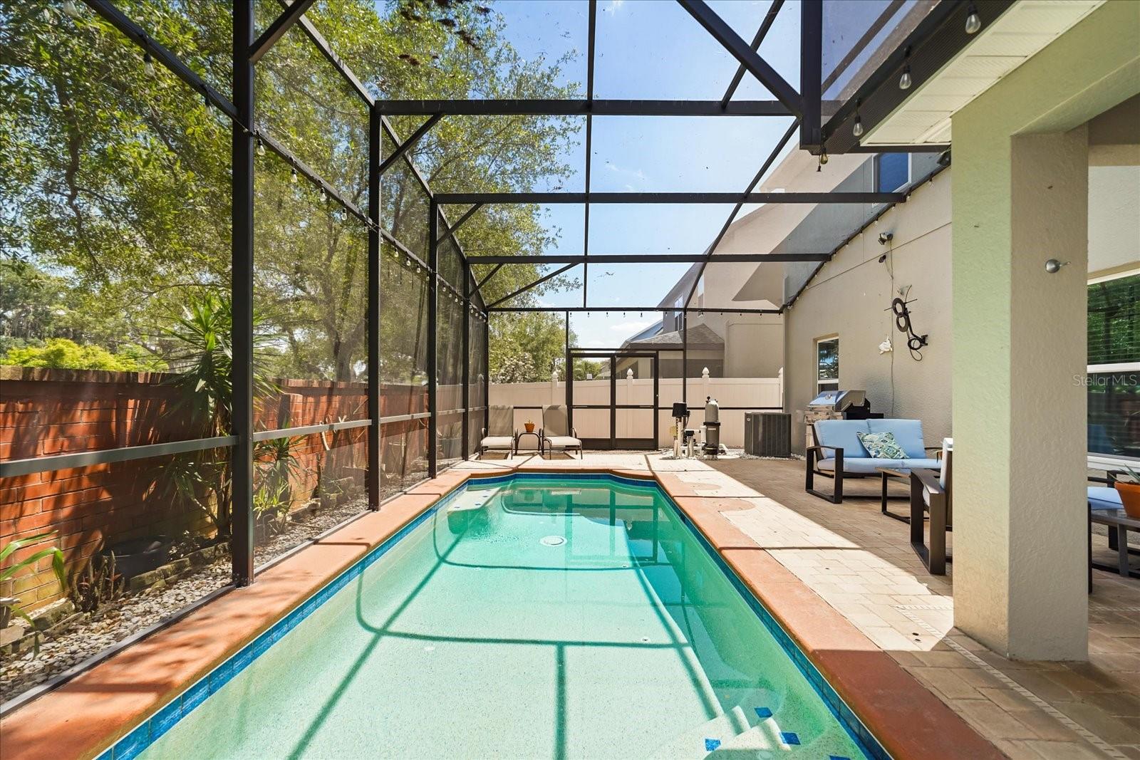 JOHNS LAKE POINTE - Residential