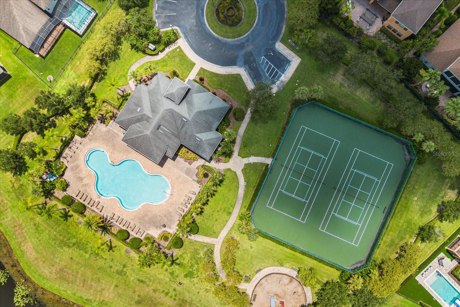 JOHNS LAKE POINTE - Residential